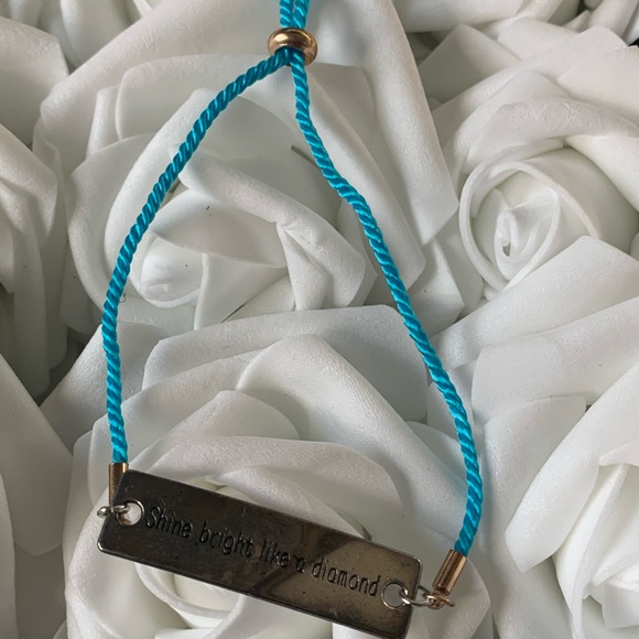 Bracelets - Picture 8 of 16